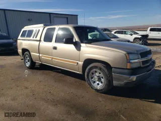 2004 Chevrolet Silverado 1500 with VIN 2GCEC19V741217833, listed as a Copart auction lot 84259754 with 233,517 mi miles and Salvage Title. Bid and sale history available at carsss.com. Image 4.