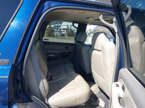 2002 Chevrolet Tahoe LT with VIN 1GNEK13Z62J160310, listed as a IAAI auction lot 41710379 with 154,873 mi miles. Bid and sale history available at carsss.com. Image 8.