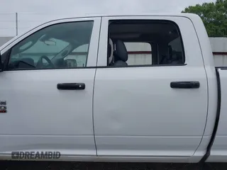 2018 Ram 2500 Tradesman with VIN 3C6UR5HJ1JG403796, listed as a IAAI auction lot 42172033 with 163,752 mi miles and . Bid and sale history available at DreamBid. Image 14.