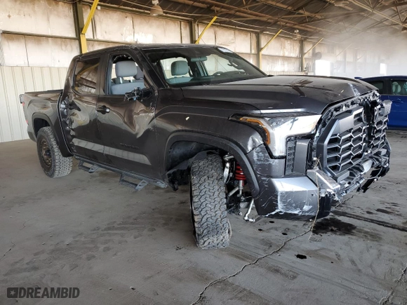 2025 Toyota Tundra 4WD SR with VIN 5TFLA5DB8SX243584, listed as a Copart auction lot 41913525 with 2,936 mi miles and Salvage Title. Bid and sale history available at carsss.com. Image 4.