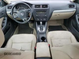 2013 Volkswagen Jetta SE with VIN 3VWDP7AJ3DM210251, listed as a Copart auction lot 52832265 with 151,190 mi miles and Clean title. Bid and sale history available at DreamBid. Image 8.