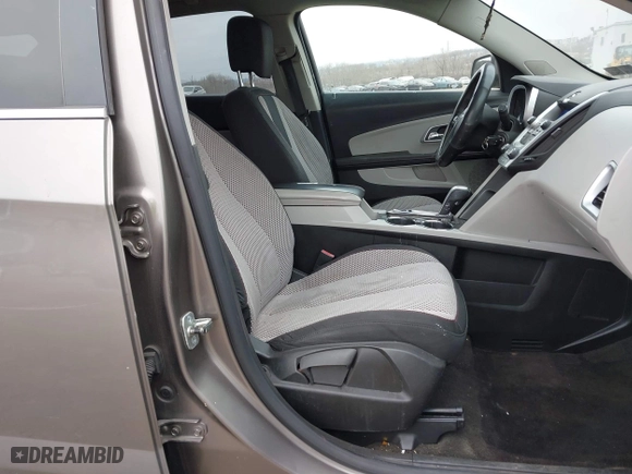 2010 Chevrolet Equinox LT w/1LT with VIN 2CNALDEW3A6297270, listed as a IAAI auction lot 41793511 with 140,732 mi miles. Bid and sale history available at carsss.com. Image 5.