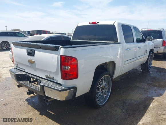 2010 Chevrolet Silverado 1500 LT with VIN 3GCRCSE0XAG296936, listed as a IAAI auction lot 41693403 with 243,355 mi miles. Bid and sale history available at carsss.com. Image 4.