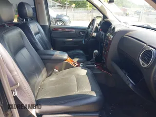 2006 GMC Envoy SLE z VIN 1GKDT13S862193382, wystawiony jako IAAI lot #42274946 z przebiegiem 187 379 mil mil oraz . Historia ofert i sprzedaży dostępna na DreamBid. Obrazek 5.