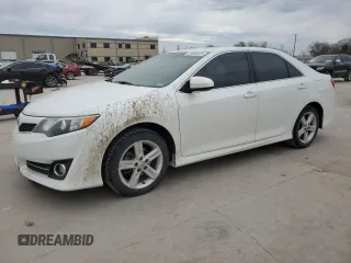 2014 Toyota Camry L with VIN 4T1BF1FK6EU413770, listed as a Copart auction lot 88994805 with 184,044 mi miles and Salvage Title. Bid and sale history available at carsss.com. Image 1.