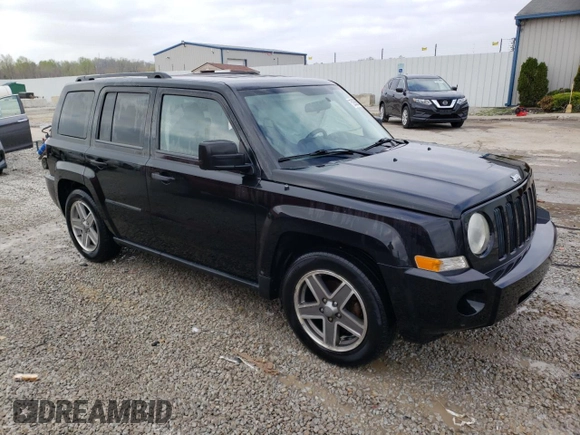 2009 Jeep Patriot Sport z VIN 1J4FF28B19D107312, wystawiony jako Copart lot #52885605 z przebiegiem 149 985 mil mil oraz Nie do naprawy • Non repairable. Historia ofert i sprzedaży dostępna na DreamBid. Obrazek 4.