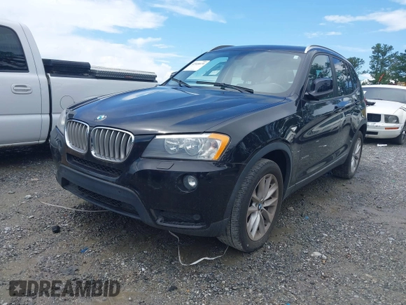 2014 BMW X3 xDrive28i z VIN 5UXWX9C54E0D40939, wystawiony jako IAAI lot #42468079 z przebiegiem Nie podano mil oraz . Historia ofert i sprzedaży dostępna na DreamBid. Obrazek 22.