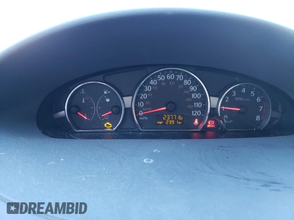 2005 Saturn ION ION 1 z VIN 1G8AG52F55Z160208, wystawiony jako Copart lot #70883064 z przebiegiem 237 716 mil mil oraz Nie do naprawy. Historia ofert i sprzedaży dostępna na DreamBid. Obrazek 9.