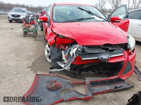 2013 Ford Focus SE with VIN 1FADP3F27DL261790, listed as a IAAI auction lot 42032822 with 80,585 mi miles. Bid and sale history available at carsss.com. Image 6.