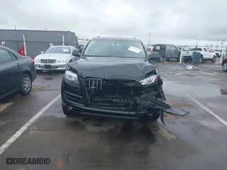 2015 Audi Q7 3.0T Premium Plus with VIN WA1LGAFE3FD024130, listed as a IAAI auction lot 41935105 with 1 mi miles. Bid and sale history available at carsss.com. Image 13.