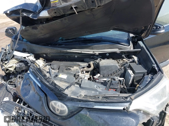 2018 Toyota RAV4 XLE with VIN 2T3WFREVXJW444002, listed as a IAAI auction lot 41795600 with 115,120 mi miles. Bid and sale history available at carsss.com. Image 10.