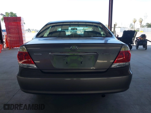2006 Toyota Camry STD with VIN 4T1BE32K36U723879, listed as a IAAI auction lot 42007707 with 186,885 mi miles. Bid and sale history available at carsss.com. Image 16.