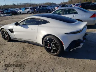 2021 Aston Martin Vantage z VIN SCFSMGAW6MGN05743, wystawiony jako Copart lot #46655524 z przebiegiem 4759 mil mil oraz Szkody całkowita. Historia ofert i sprzedaży dostępna na DreamBid. Obrazek 2.