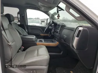 2015 Chevrolet Silverado 3500HD LTZ with VIN 1GC4K0C8XFF573426, listed as a Copart auction lot 85896784 with 104,104 mi miles and Salvage Title. Bid and sale history available at DreamBid. Image 5.