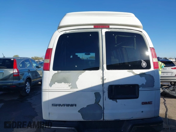 2004 GMC Savana Cargo Van YF7 Upfitter with VIN 1GDFG15T741231326, listed as a IAAI auction lot 41114249 with 291,492 mi miles. Bid and sale history available at carsss.com. Image 17.