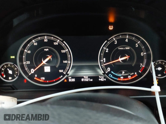 2018 BMW X6 xDrive35i with VIN 5UXKU2C52J0Z62462, listed as a IAAI auction lot 41719720 with 61,522 mi miles. Bid and sale history available at carsss.com. Image 7.