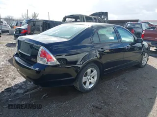 2007 Ford Fusion SE with VIN 3FAHP07177R105132, listed as a IAAI auction lot 41705099 with 222,344 mi miles. Bid and sale history available at carsss.com. Image 4.