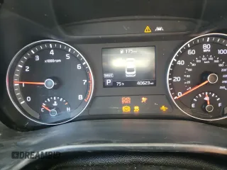 2020 Kia Forte LXS with VIN 3KPF24AD9LE259739, listed as a Copart auction lot 62331204 with 40,623 mi miles and Salvage Title. Bid and sale history available at carsss.com. Image 9.