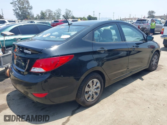 2017 Hyundai Accent SE z VIN KMHCT4AE4HU354755, wystawiony jako IAAI lot #42391519 z przebiegiem 106 998 mil mil oraz . Historia ofert i sprzedaży dostępna na DreamBid. Obrazek 4.