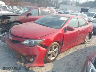 2014 Toyota Camry L with VIN 4T1BF1FKXEU781420, listed as a IAAI auction lot 41658212 with 293,283 mi miles. Bid and sale history available at carsss.com. Image 17.