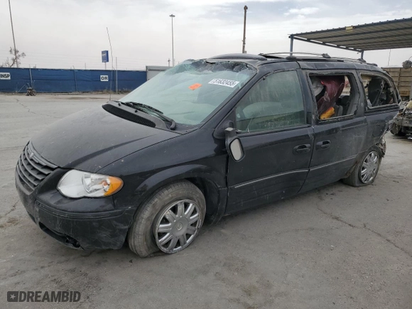 2005 Chrysler Town & Country Limited with VIN 2C4GP64L55R155786, listed as a Copart auction lot 51632455 with 156,868 mi miles and Salvage Title. Bid and sale history available at carsss.com. Image 1.