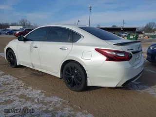 2018 Nissan Altima 2.5 SL with VIN 1N4AL3AP9JC299809, listed as a IAAI auction lot 41363780 with 33,507 mi miles. Bid and sale history available at carsss.com. Image 3.