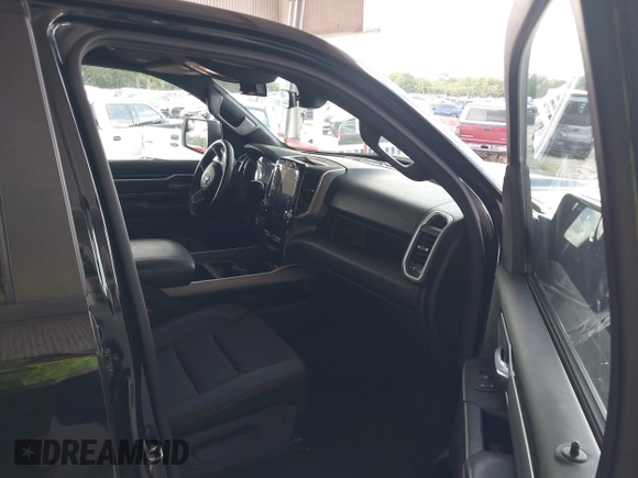 2020 Ram 1500 Big Horn z VIN 1C6RREFT0LN373453, wystawiony jako IAAI lot #42589862 z przebiegiem 93 768 mil mil oraz . Historia ofert i sprzedaży dostępna na DreamBid. Obrazek 5.