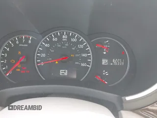 2015 Nissan Quest SV with VIN JN8AE2KP7F9126067, listed as a IAAI auction lot 42023886 with 62,251 mi miles. Bid and sale history available at carsss.com. Image 7.