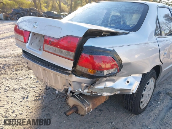 2002 Honda Accord LX with VIN 3HGCG564X2G703511, listed as a IAAI auction lot 41861622 with 266,533 mi miles and . Bid and sale history available at DreamBid. Image 6.