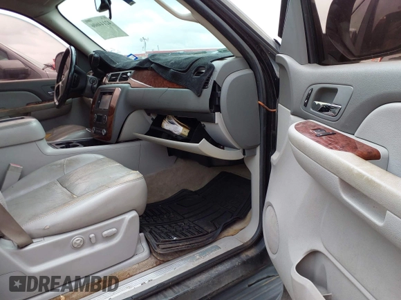 2007 Chevrolet Avalanche LS with VIN 3GNEC12087G204834, listed as a IAAI auction lot 42144606 with Not provided miles and . Bid and sale history available at DreamBid. Image 5.