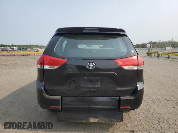 2014 Toyota Sienna L z VIN 5TDZK3DC4ES489028, wystawiony jako Copart lot #59354265 z przebiegiem 196 353 mil mil oraz Czysty tytuł • Clean title. Historia ofert i sprzedaży dostępna na DreamBid. Obrazek 6.
