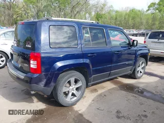2017 Jeep Patriot High Altitude z VIN 1C4NJPFA8HD189559, wystawiony jako IAAI lot #42039158 z przebiegiem 65 593 mil mil oraz . Historia ofert i sprzedaży dostępna na DreamBid. Obrazek 4.