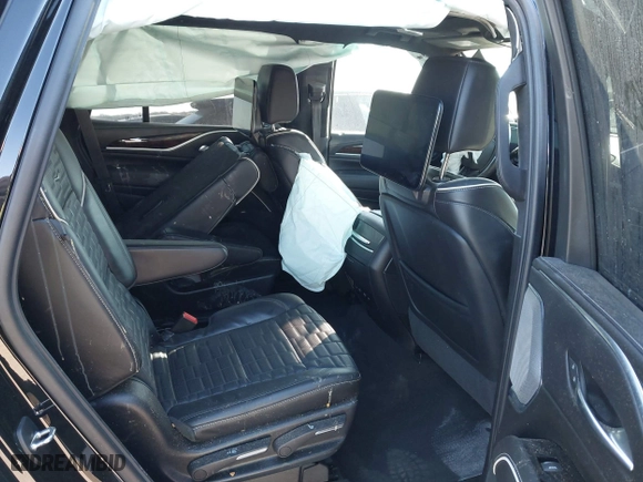 2021 Cadillac Escalade Premium Luxury Platinum with VIN 1GYS4DKL6MR477152, listed as a IAAI auction lot 41388523 with 60,719 mi miles. Bid and sale history available at carsss.com. Image 8.