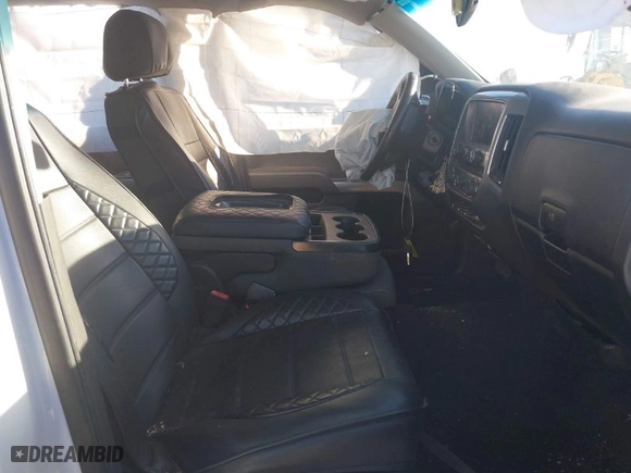 2016 Chevrolet Silverado 1500 LT with VIN 3GCUKREC8GG112179, listed as a IAAI auction lot 40848430 with 215,739 mi miles. Bid and sale history available at carsss.com. Image 5.