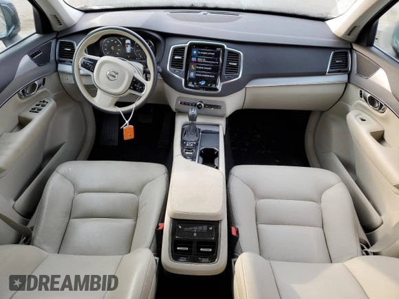 2021 Volvo XC90 Momentum with VIN YV4102PK4M1671000, listed as a Copart auction lot 64137584 with 38,248 mi miles and Salvage Title. Bid and sale history available at carsss.com. Image 8.