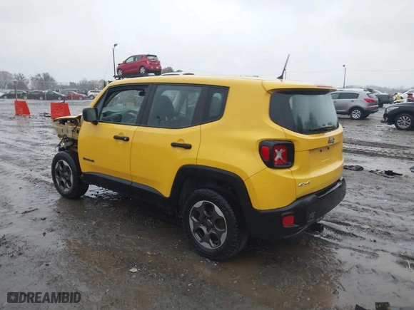 2015 Jeep Renegade Sport with VIN ZACCJBAH0FPB65177, listed as a IAAI auction lot 41475456 with 133,806 mi miles. Bid and sale history available at carsss.com. Image 3.