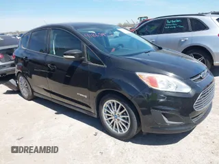 2013 Ford C-Max SE with VIN 1FADP5AU3DL519923, listed as a IAAI auction lot 41865952 with 211,115 mi miles. Bid and sale history available at carsss.com. Image 1.