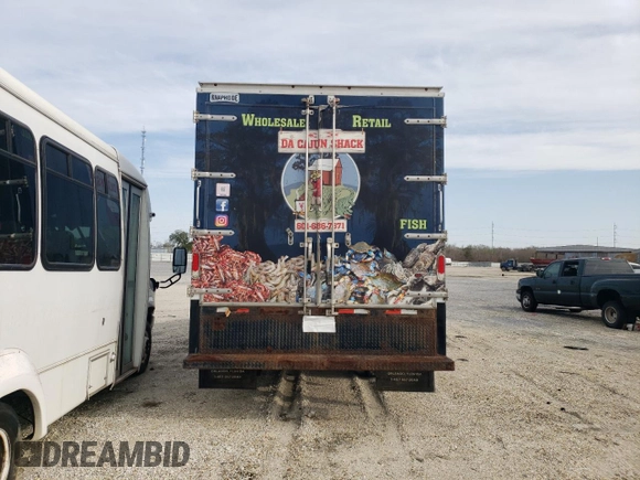 2021 Ford F-550 XL z VIN 1FDUF5GTXMDA11448, wystawiony jako Copart lot #86927474 z przebiegiem Nie podano mil oraz Nie do naprawy • Non repairable. Historia ofert i sprzedaży dostępna na DreamBid. Obrazek 6.
