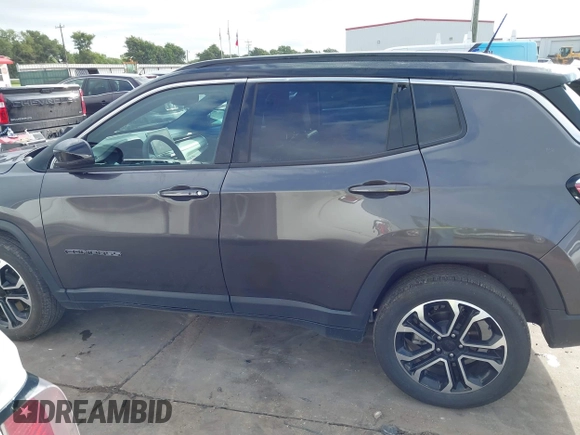 2024 Jeep Compass Limited with VIN 3C4NJDCN1RT596947, listed as a IAAI auction lot 42475127 with 35,210 mi miles and . Bid and sale history available at DreamBid. Image 14.