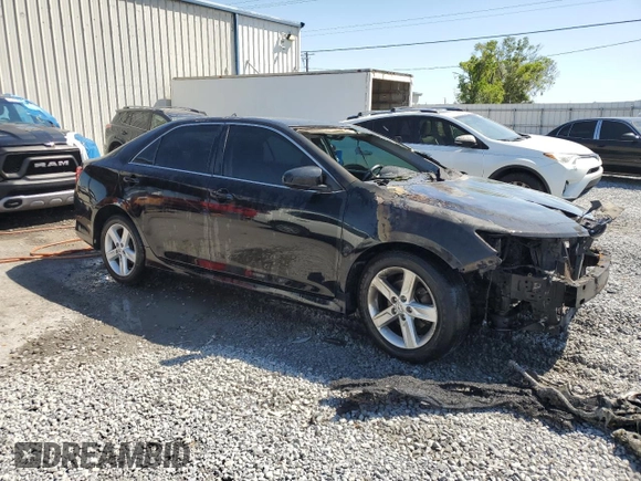 2014 Toyota Camry L with VIN 4T1BF1FKXEU312246, listed as a Copart auction lot 48584125 with 0 mi miles and Non Repairable. Bid and sale history available at carsss.com. Image 4.