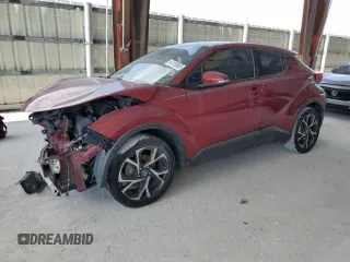 2018 Toyota C-HR XLE z VIN NMTKHMBX9JR049147, wystawiony jako Copart lot #57216905 z przebiegiem 139 352 mil mil oraz Czysty tytuł • Clean title. Historia ofert i sprzedaży dostępna na DreamBid. Obrazek 1.