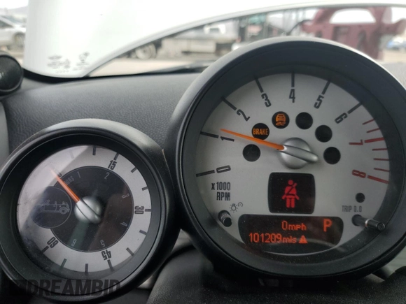 2014 MINI Convertible S with VIN WMWZP3C53ET707205, listed as a Copart auction lot 52179175 with 101,209 mi miles and Salvage Title. Bid and sale history available at DreamBid. Image 9.