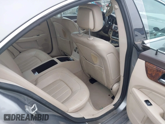2015 Mercedes-Benz CLS 400 с VIN WDDLJ6HB7FA134757, выставлен на аукционе IAAI как лот 41629984 с пробегом 112 169 миль миль и . История ставок и продаж доступна на DreamBid. Изображение 8.