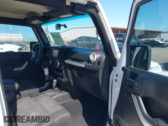 2012 Jeep Wrangler Unlimited Call of Duty MW3 с VIN 1C4BJWFG4CL130718, выставлен на аукционе IAAI как лот 42026458 с пробегом 162 884 миль миль и . История ставок и продаж доступна на DreamBid. Изображение 5.