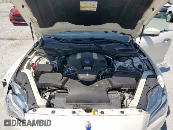 2019 Maserati Quattroporte S GranLusso z VIN ZAM56YPL0K1322908, wystawiony jako Copart lot #56584955 z przebiegiem 35 842 mil mil oraz Szkoda całkowita • Salvage title. Historia ofert i sprzedaży dostępna na DreamBid. Obrazek 11.