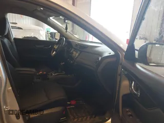 2019 Nissan Rogue SV with VIN KNMAT2MT6KP508415, listed as a IAAI auction lot 42314626 with 139,938 mi miles and . Bid and sale history available at DreamBid. Image 5.