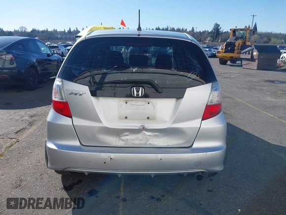 2012 Honda Fit с VIN JHMGE8H32CC030518, выставлен на аукционе IAAI как лот 41740707 с пробегом 132 665 миль миль и . История ставок и продаж доступна на DreamBid. Изображение 16.