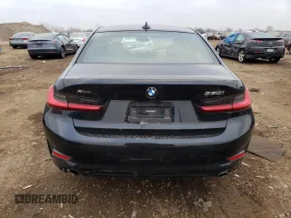2021 BMW 3 Series 330i xDrive with VIN 3MW5R7J04M8C07390, listed as a Copart auction lot 70503912 with 25,215 mi miles. Bid and sale history available at carsss.com. Image 6.