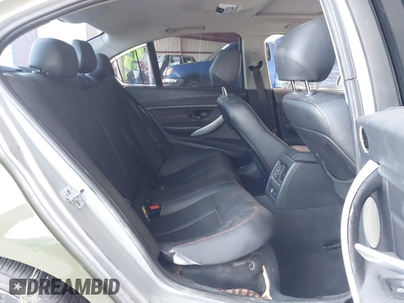 2012 BMW 3 Series 335i с VIN WBA3A9C55CFX59649, выставлен на аукционе IAAI как лот 42092969 с пробегом 182 620 миль миль и . История ставок и продаж доступна на DreamBid. Изображение 8.