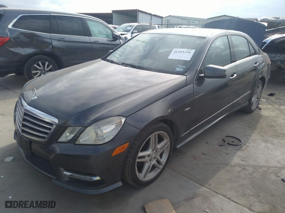 2012 Mercedes-Benz E-Class E 350 Luxury with VIN WDDHF5KB8CA641592, listed as a IAAI auction lot 41493356 with 152,981 mi miles. Bid and sale history available at carsss.com. Image 18.